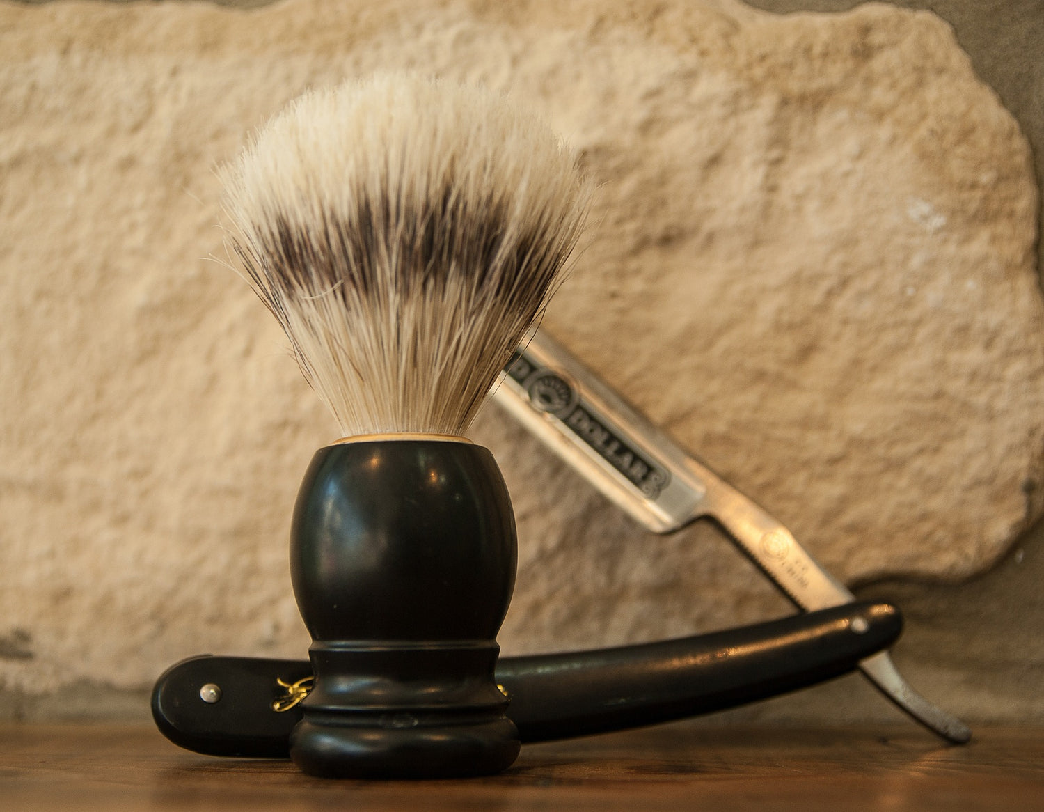 razor and beard shaving equipment