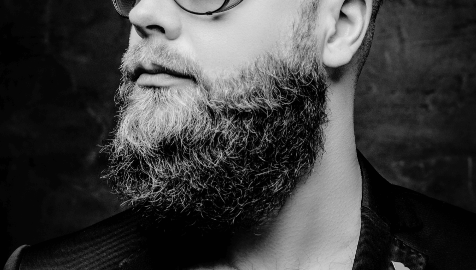how to manage a curly beard